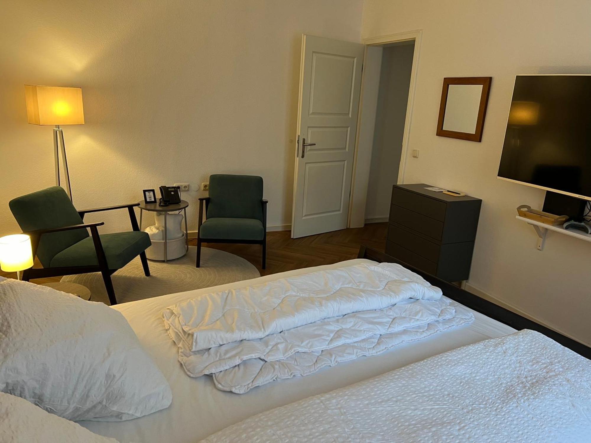 Wohnung Im Universitaetsring Галль Номер фото